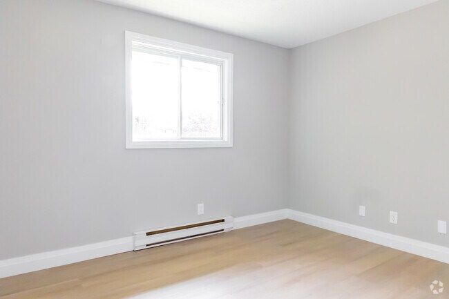 1BR, 1BA - 866SF - Bedroom - Bedford Oaks