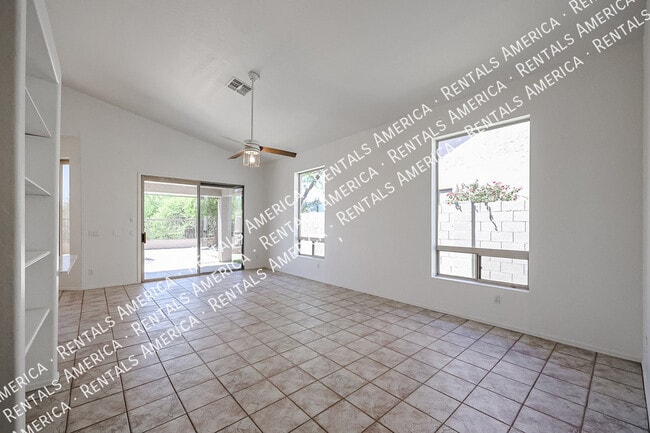 Photo - 3055 N Red Mountain