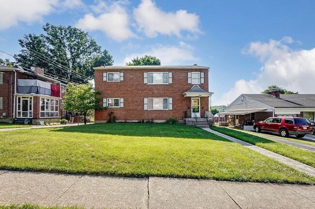 Building Photo - 4936 Kelsch Ln Unit #1