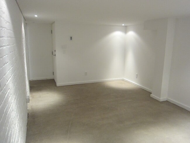 Photo - 183 Parkside Dr Unit 1