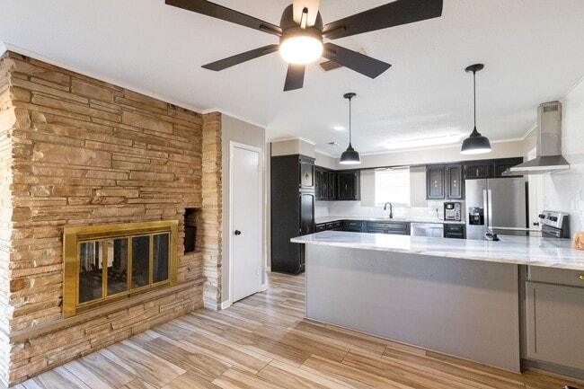Photo - Remodeled 3 bedroom/ 2 bathroom