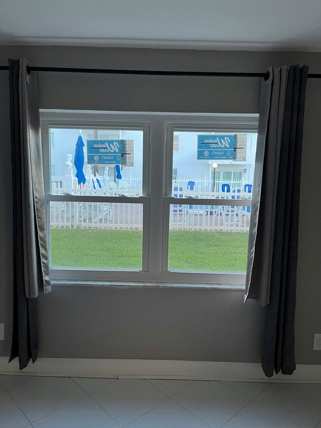 Photo - 1926 Ocean Shore Blvd Unidad 111