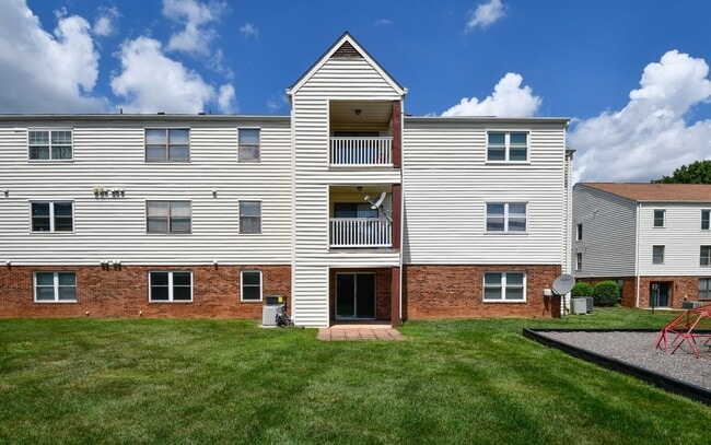 Building Photo - Condo in Stafford County Available for Lease