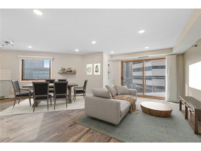 Building Photo - 121 Washington Ave S Unit 502