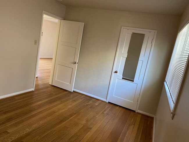 Photo - 293 Mather St Unidad A