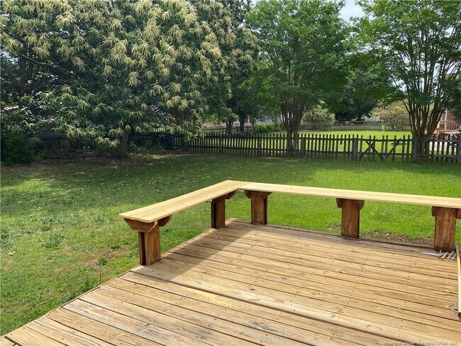 1175 Helmsley Dr