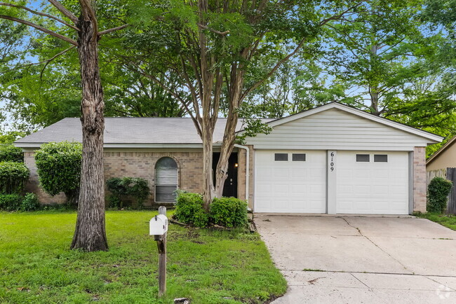 Building Photo - 6109 Springwood Dr Rental