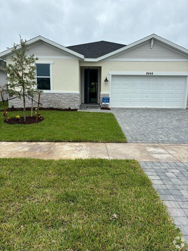 Building Photo - Dahlia Circle, Port St. Lucie, FL 34986 - ... Rental