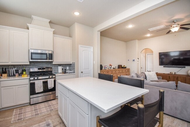 Photo - 8726 Laurel Crest Dr