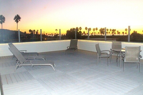 Rooftop Patio - Ocean Gate Manor
