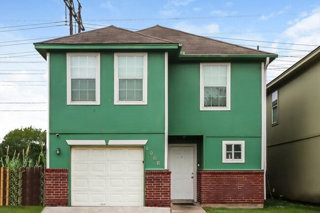 Building Photo - 4966 N Cancun Dr Rental