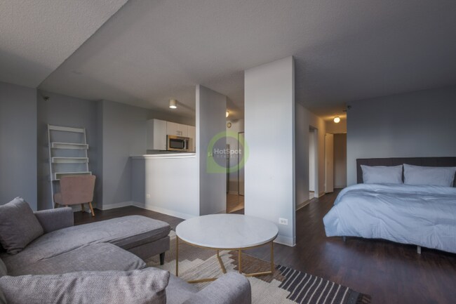 455 E Ohio St