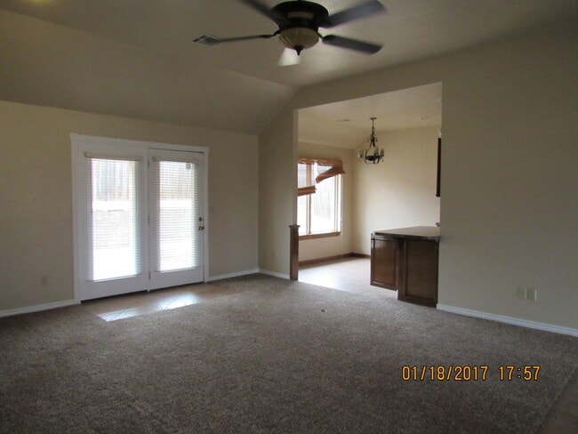 Photo - BEAUTIFUL HOME IN WOLFCREEK AREA!!!
