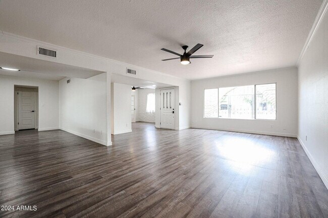 Photo - 1803 W Maryland Ave