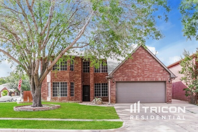 Building Photo - 2309 Green Creek Dr