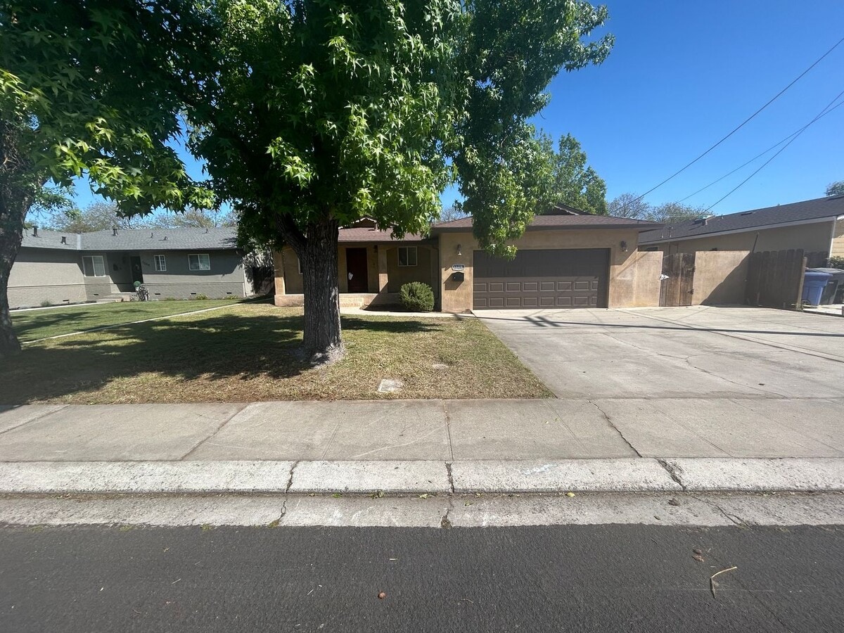 Photo - 1329 Schulenberg Ave