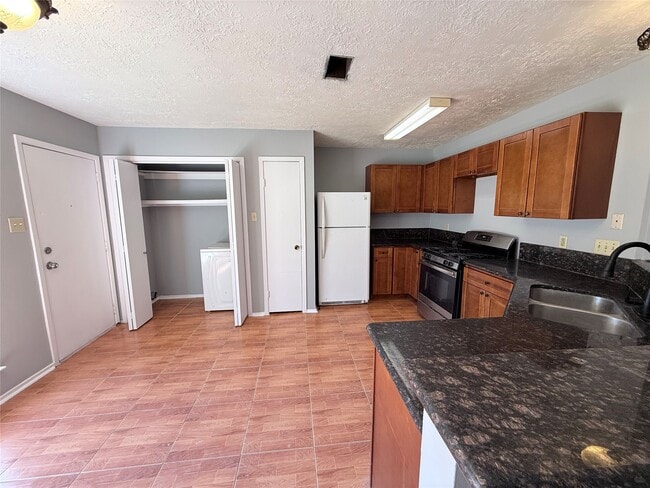 Photo - 2322 Autumn Springs Ln