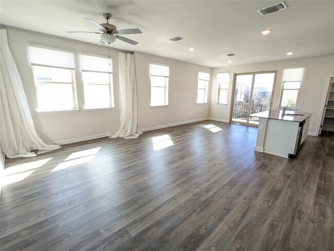 Photo - 8304 Mandela Bend