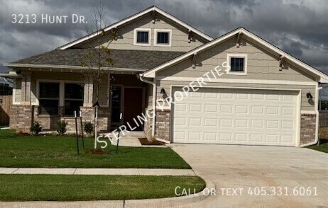 Building Photo - 3213 Hunt Dr