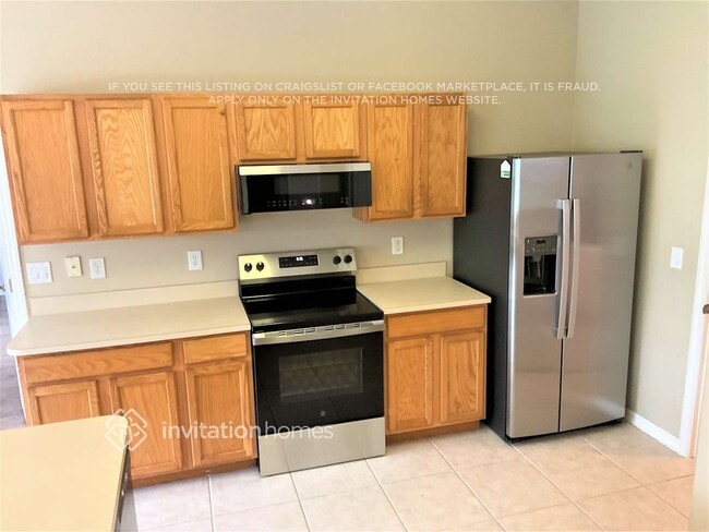 Photo - 1440 Kaslo Cir NW
