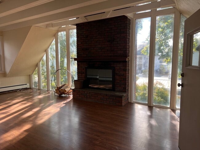 Photo - 21 Hawthorn Ave Unidad 2