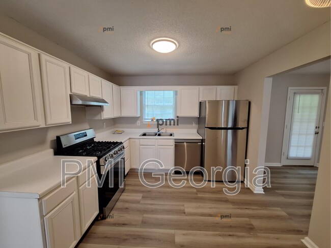 Photo - 8170 Autumn Green Dr