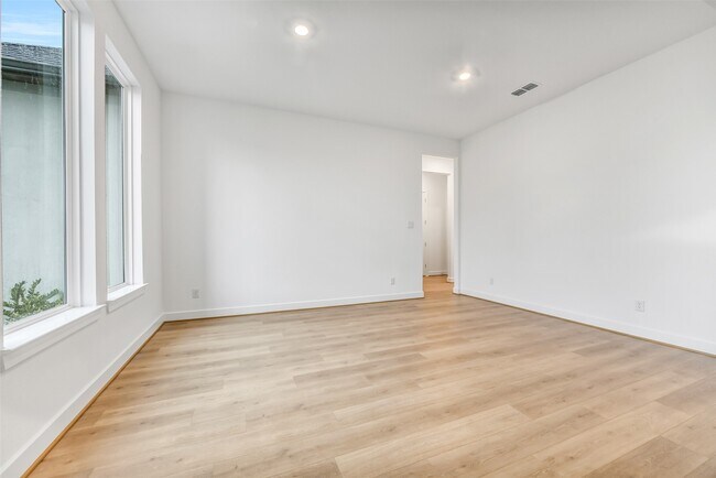 Photo - 1673 Birch Lk Ln