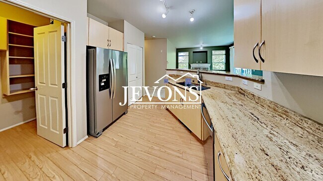 Photo - Beautiful condo in the Cameray Community o...