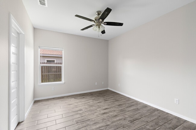 Photo - 912 N Kentucky St Unit 3