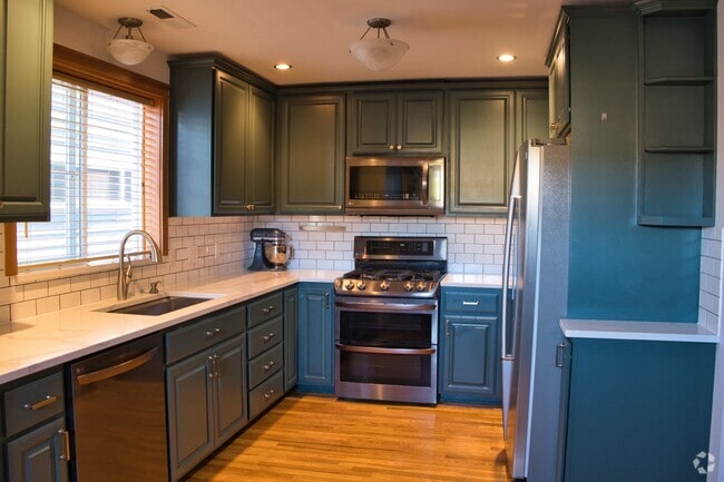 Building Photo - 1108 NW 56th St Rental