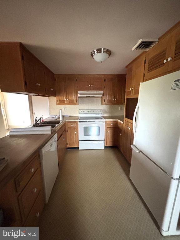 Photo - 574 Cinder Rd