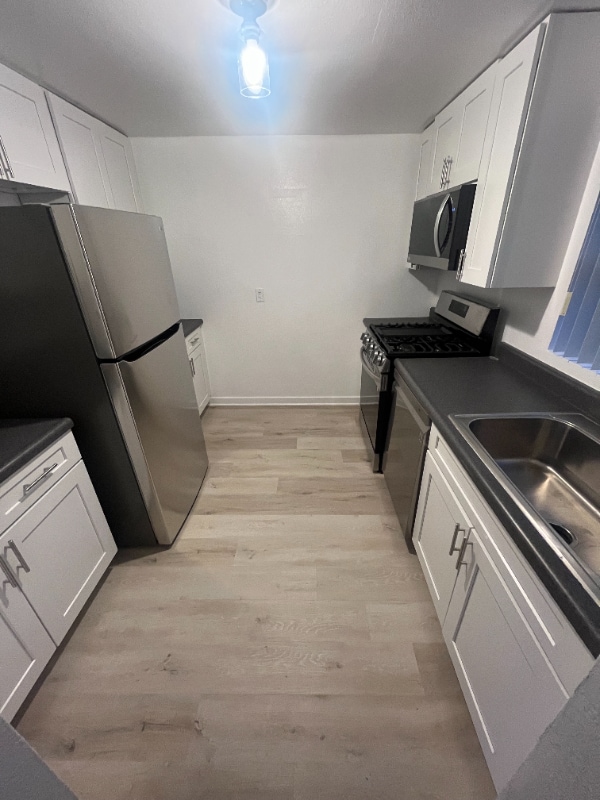 Photo - 555 Oak St Unit 301