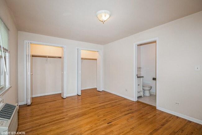 Photo - 1322 W Lunt Ave Unit 205