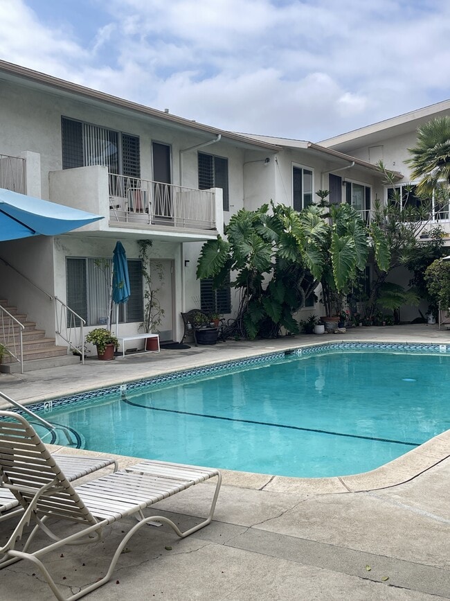 Photo - 3355 Manning Ave Unidad 17