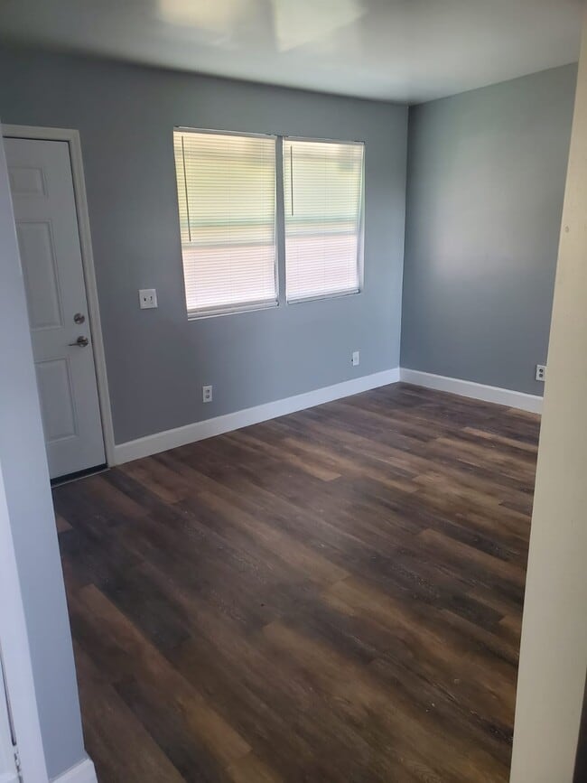 Photo - 1537 Morgan St