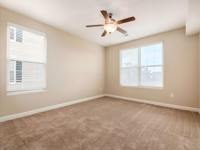 Photo - 5187 Foxtail Pine St