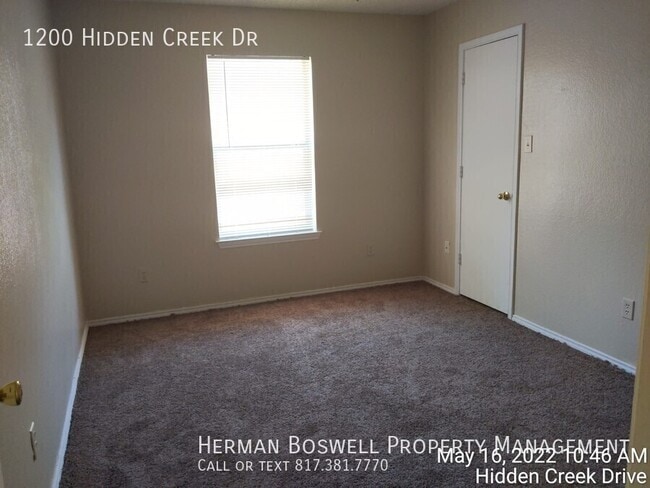 1200 Hidden Creek Dr