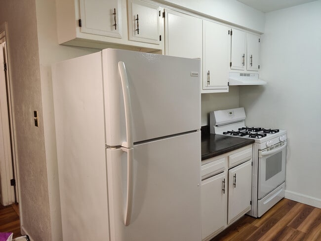 Photo - 1313 W Chestnut St