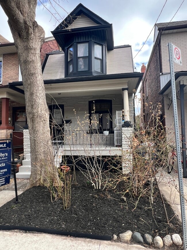 Building Photo - 43 Burnfield Av