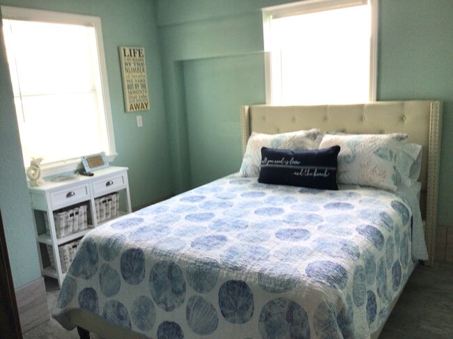 807 37th St Unit Downstairs