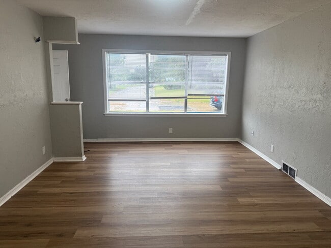 Photo - 4-Bedroom Home in Warr Acres