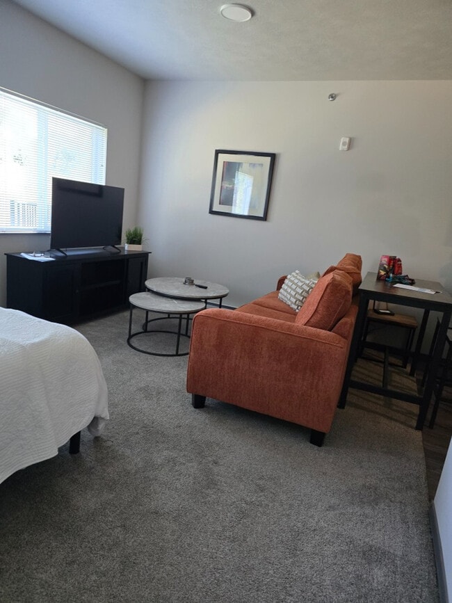 1331 Winona Ct Unit SI ID1335725P