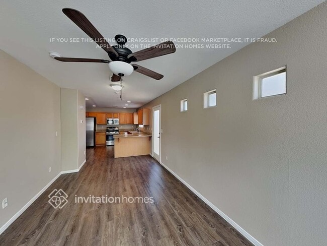 5213 Los Pinos St