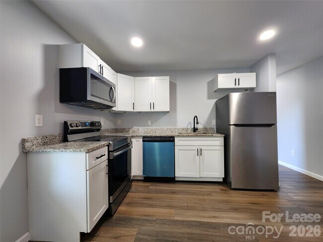 506 Cook St NW