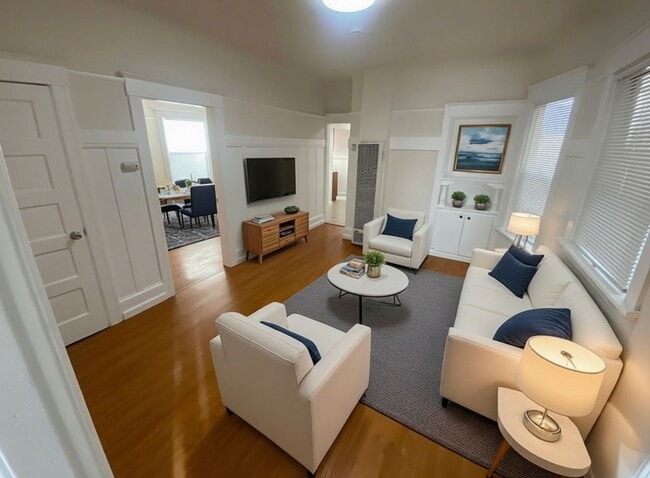 Building Photo - 809-811 26th St Unit 811