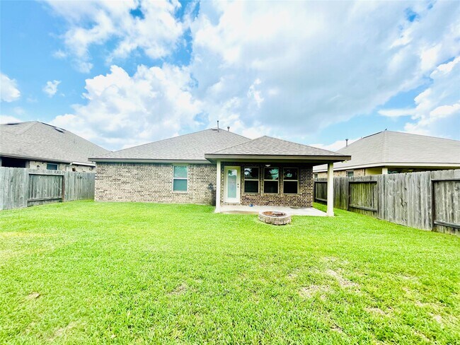 Building Photo - 6838 Pear Point Ln
