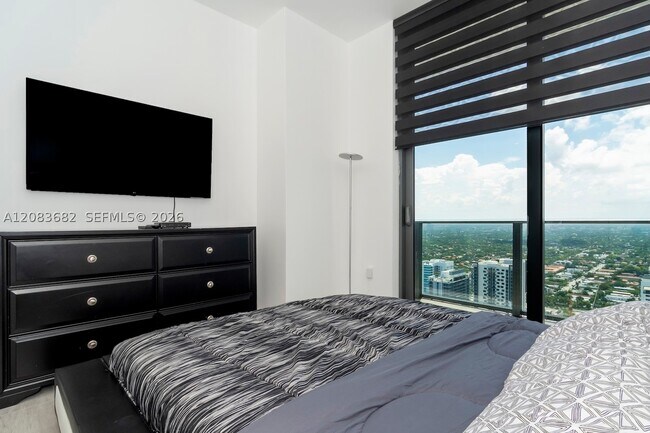 Photo - 55 SW 9th St Unit 4206