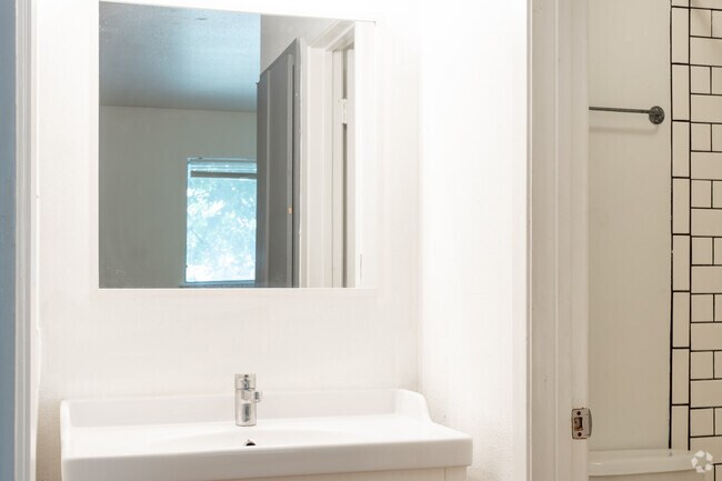 Studio - 400SF - Allandale Commons