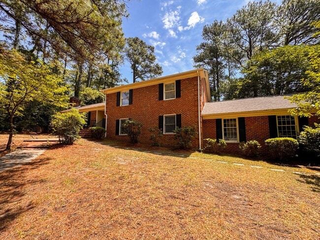 Building Photo - Beautiful Tri Level Home in Vanstory Hills
