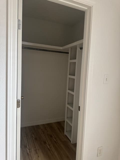 Vestidor principal - 1824 S Globe Ave Unidad D
